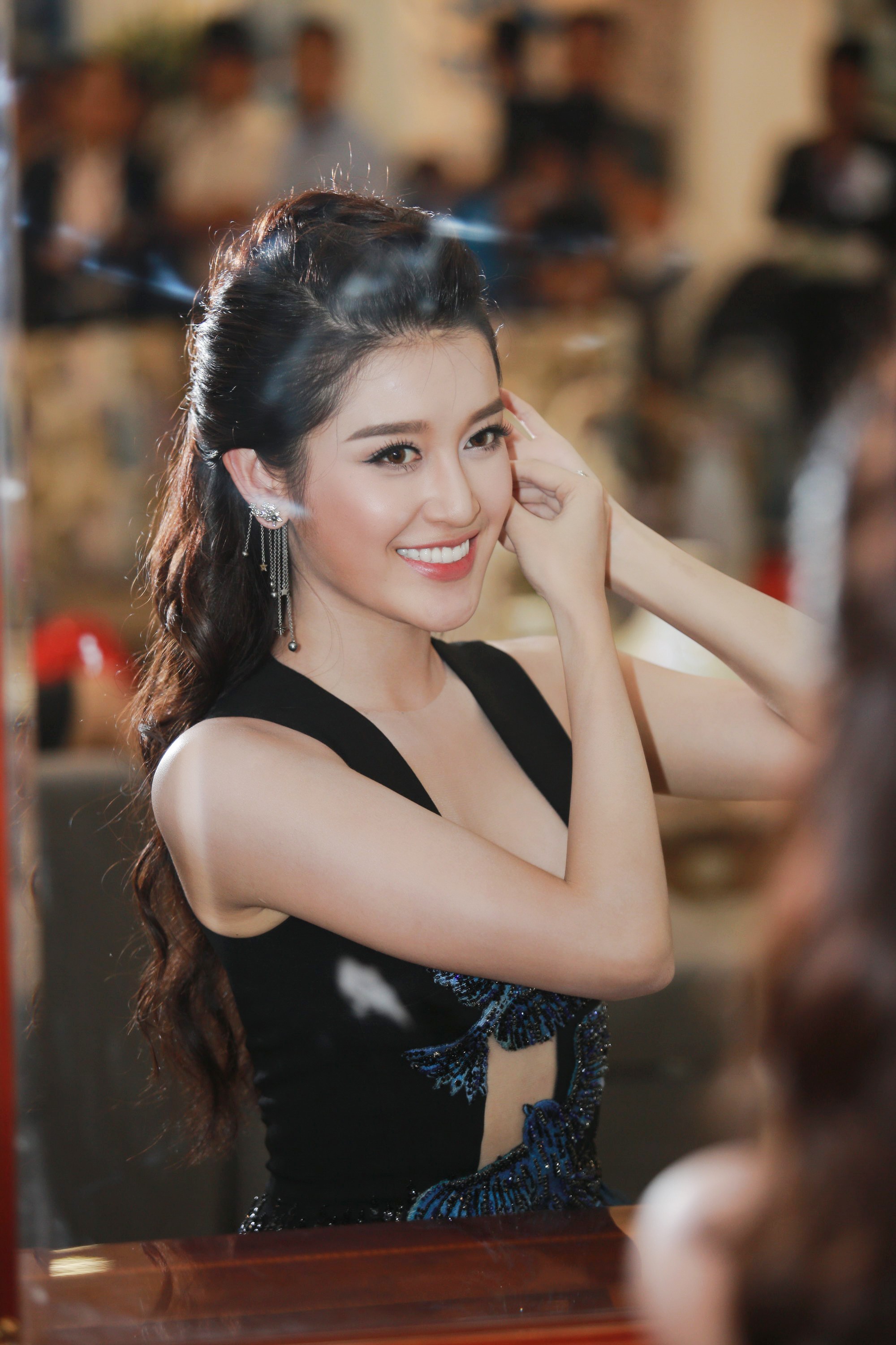 Huyền My rạng rỡ như chưa từng có những "đen đủi" tại Miss Grand 2017 - Hình 5