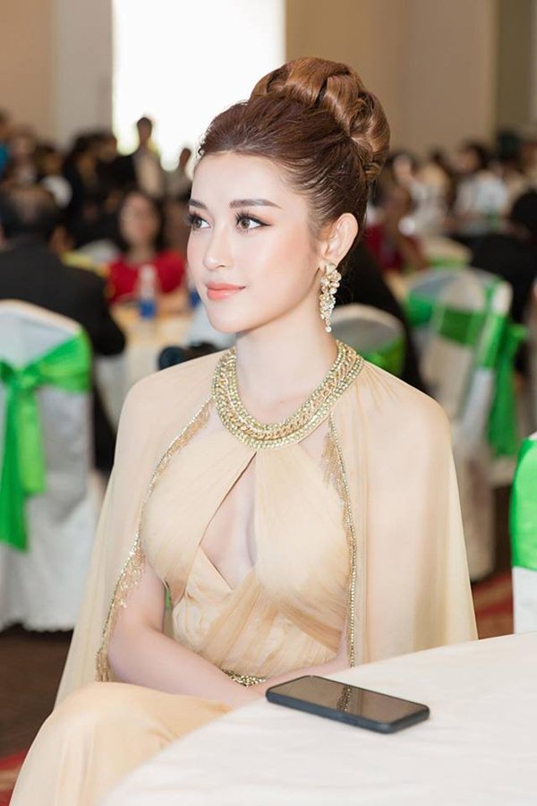 Á hậu Huyền My bị nghi thẩm mỹ vì gương mặt bất ngờ khác lạ - Hình 6