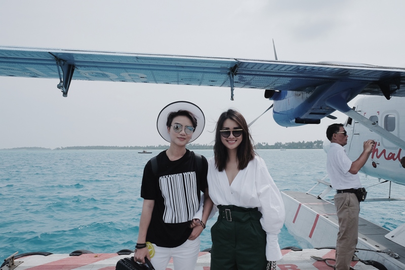 Đôi bạn cùng tiến MC Quỳnh Chi, Thuỳ Dung gợi cảm ở "thiên đường" Maldives - Hình 5