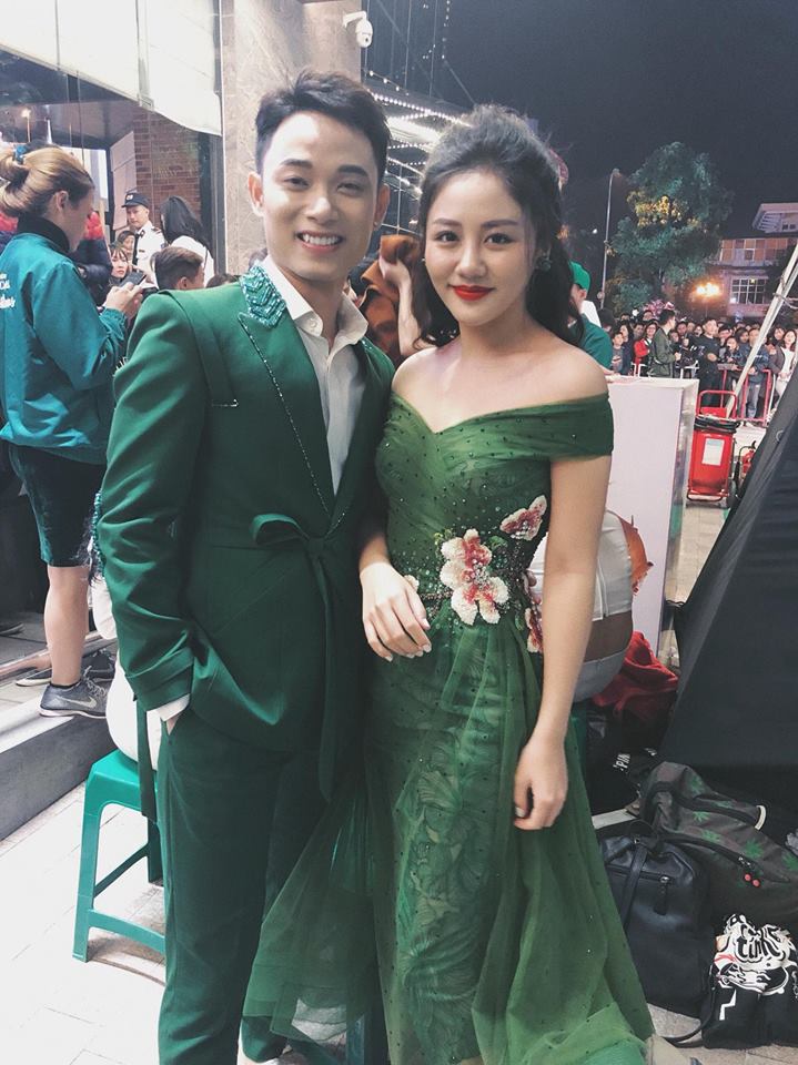 Giáng sinh 2017 của sao Việt: Người hạnh phúc bên gia đình, kẻ tất bật chạy show - Hình 11