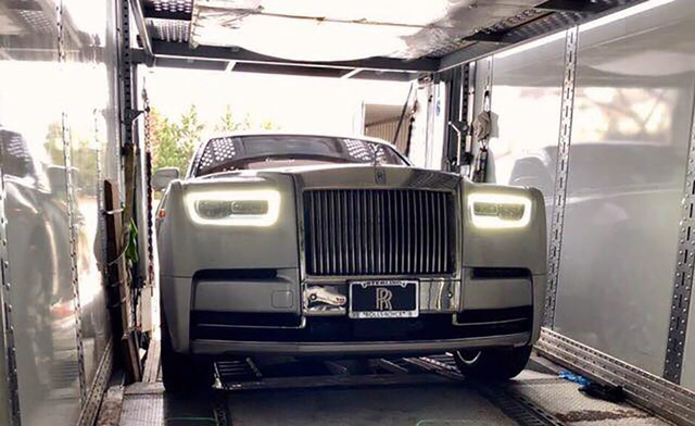 Thị trường xe - Xe siêu sang Rolls-Royce Phantom 2018 đầu tiên về Việt Nam (Hình 3).