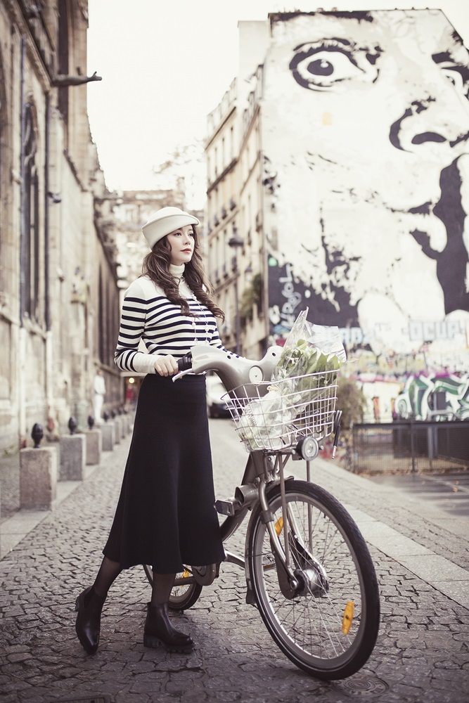 Lý Nhã Kỳ xinh đẹp khó cưỡng giữa trời đông Paris - Hình 2