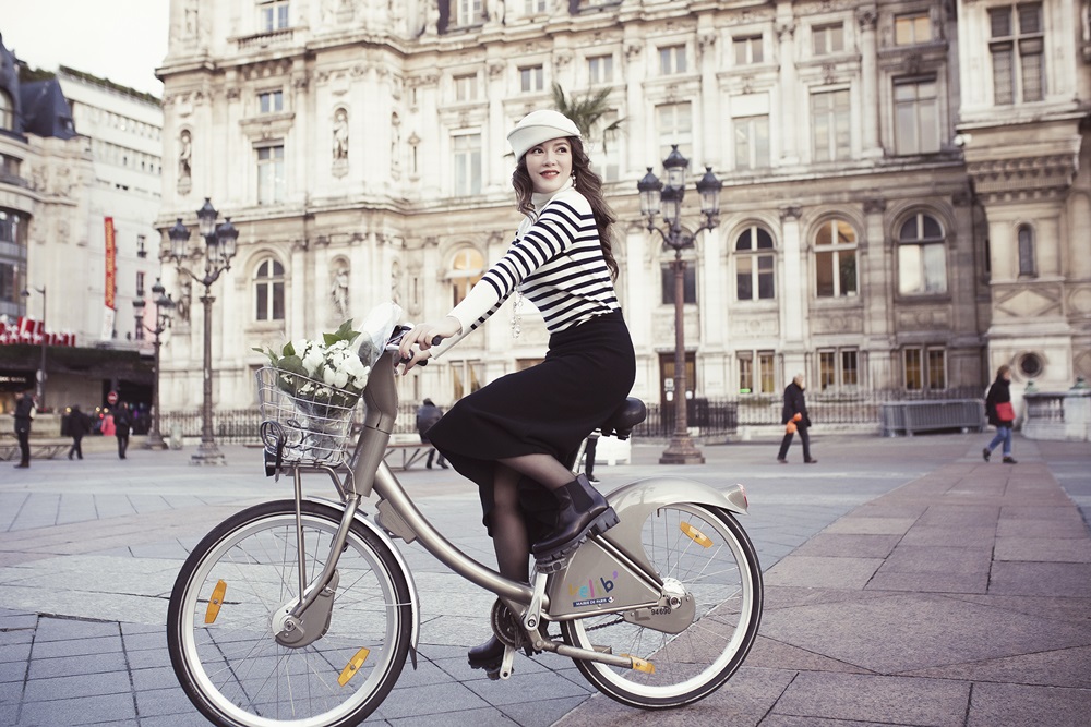 Lý Nhã Kỳ xinh đẹp khó cưỡng giữa trời đông Paris - Hình 3