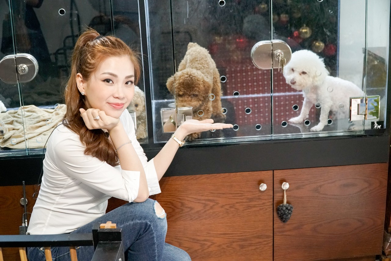 Á hậu Diễm Trang thích thú trải nghiệm vai trò phóng viên - Hình 3
