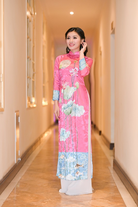 Sao Mai Bích Hồng - Thu Hằng như đóa hoa xuân rực rỡ - Hình 7
