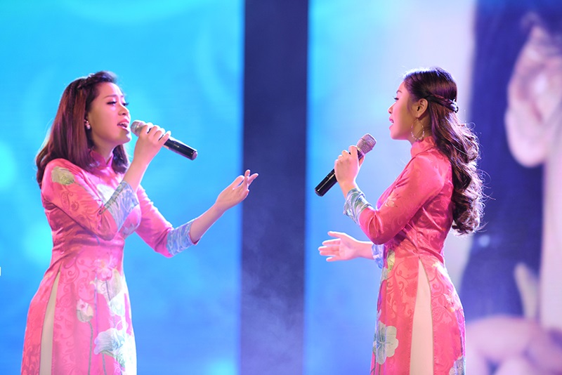Sao Mai Bích Hồng - Thu Hằng như đóa hoa xuân rực rỡ - Hình 1