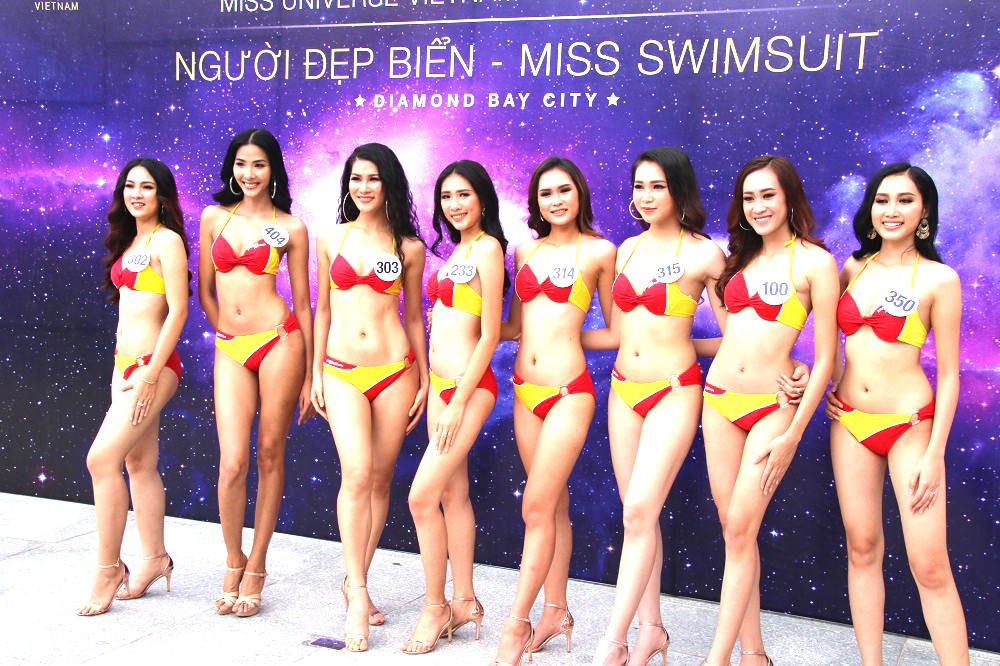 Thí sinh Hoa hậu Hoàn vũ lộ đùi to, bụng kém thon trong phần thi bikini - Hình 2
