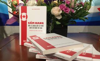 Ra mắt cuốn sách Cẩm nang định cư Canada diện tay nghề cho người Việt Ra mắt cuốn sách Cẩm nang định cư Canada diện tay nghề cho người Việt