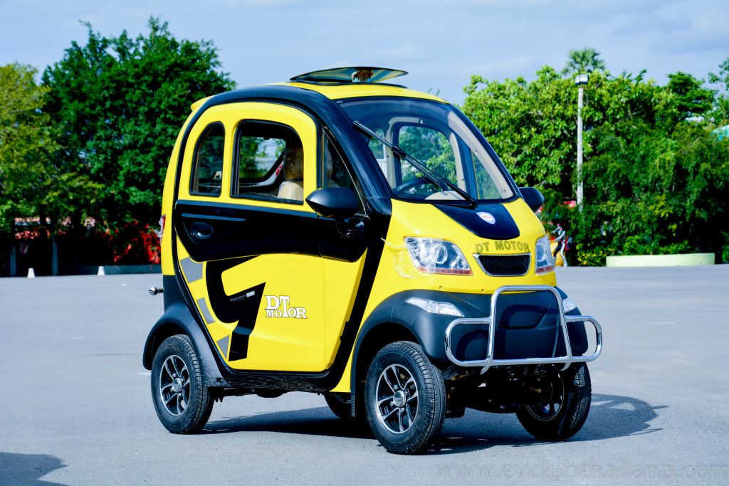 Thị trường xe - Cận cảnh ô tô điện mini, giá rẻ giật mình gây sốt cộng đồng mạng những ngày qua (Hình 3).