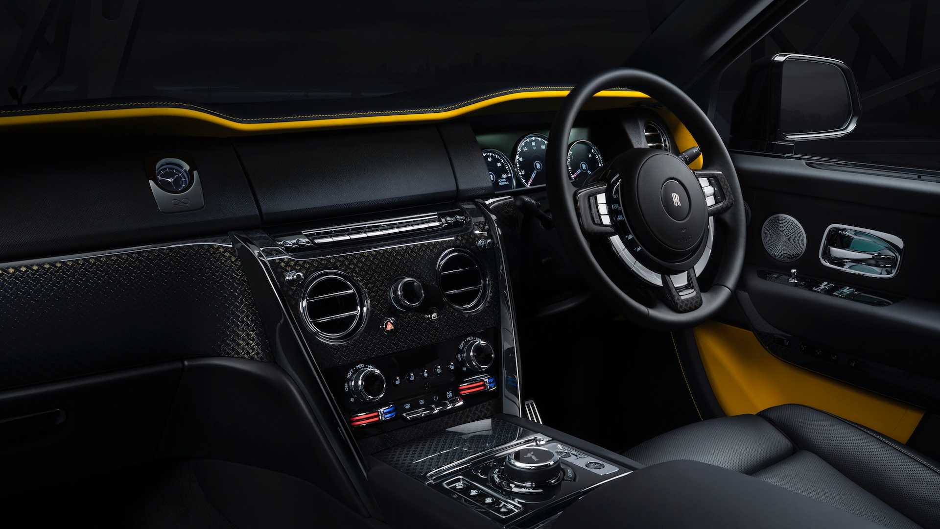 Thị trường xe - Rolls-Royce ra mắt 'sứ giả bóng đêm' Cullinan Black Badge, đẹp hút hồn (Hình 5).