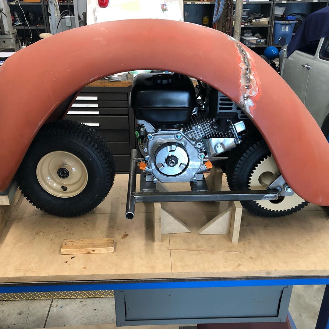 Thú chơi xe - Độc đáo xe ga tái sinh từ ốp chắn bùn của “con bọ” Beetle Volkswagen (Hình 4).