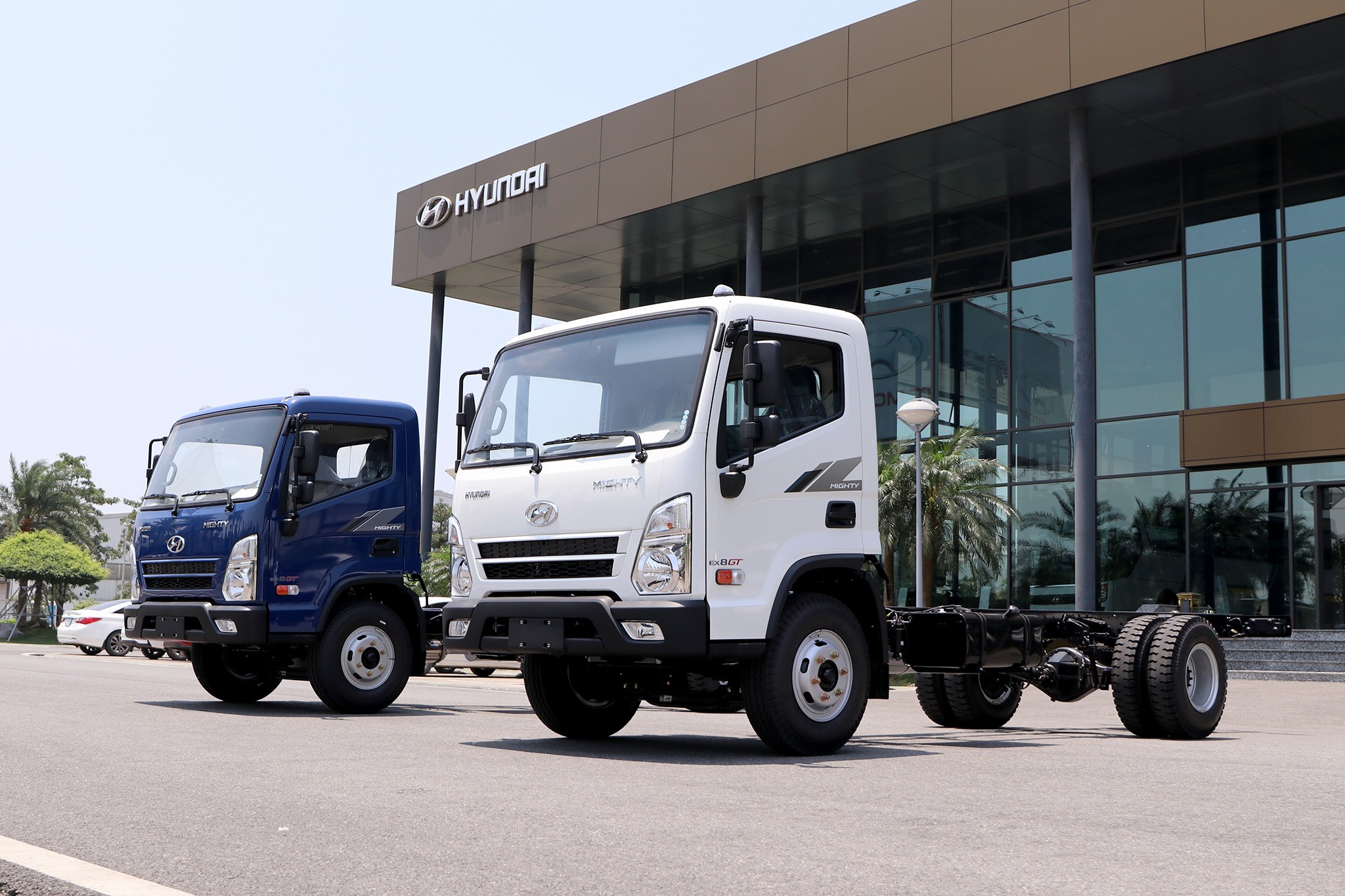 Đánh giá xe - “Soi” Hyundai Mighty EX8 GT, mẫu xe tải trung chiến lược của TC MOTOR vừa ra mắt (Hình 2).