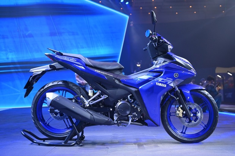 Thị trường xe - “Soi” Yamaha Exciter 155 VVA – 'tiểu YZF-R1' vừa ra mắt tại Việt Nam (Hình 2).