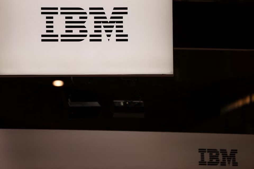 IBM lên kế hoạch thay thế 7.800 việc làm bằng AI