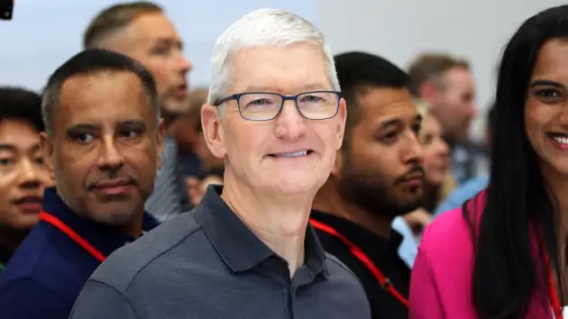 ceo apple tim cook