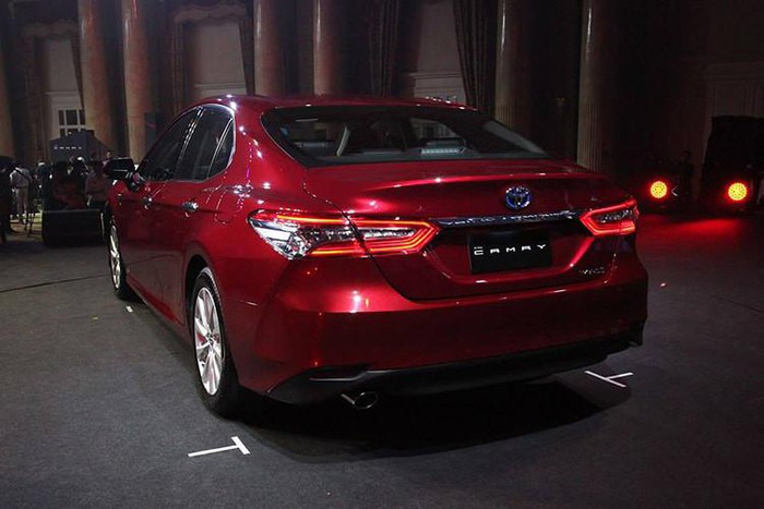 Thị trường xe - Lộ thời điểm Toyota Camry 2019 ra mắt tại Việt Nam (Hình 6).