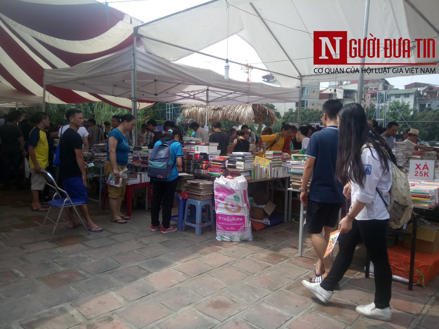 Không có sách giá 1.000 đồng như đã quảng cáo tại Hội sách mùa thu - Hình 1