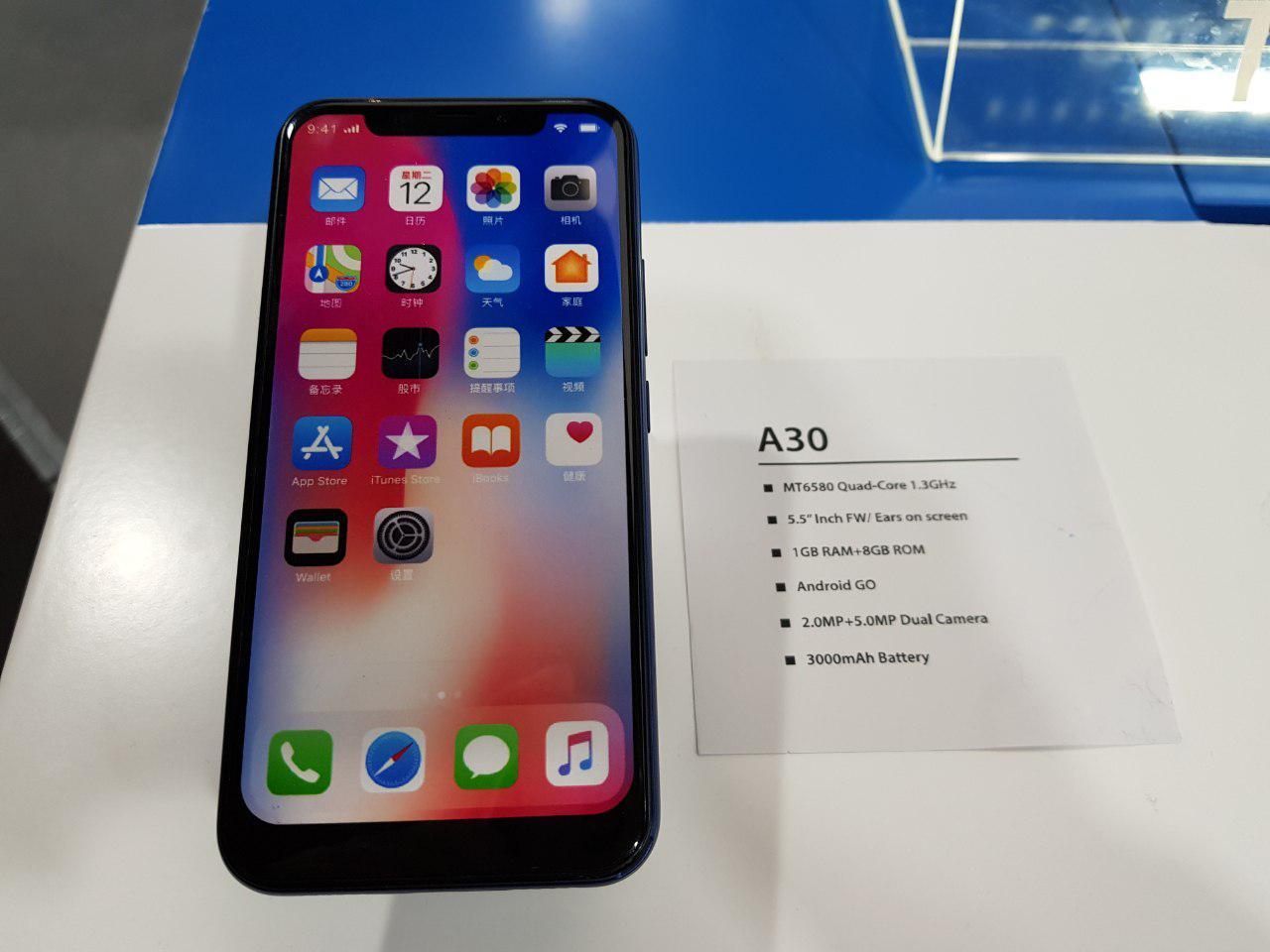 TOP 9 smartphone nhái "tai thỏ" iPhone X giống bất ngờ - Hình 2