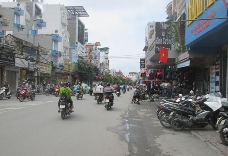 An ninh - Hình sự - Truy bắt nhóm giang hồ chém thực khách và con của chủ quán trọng thương