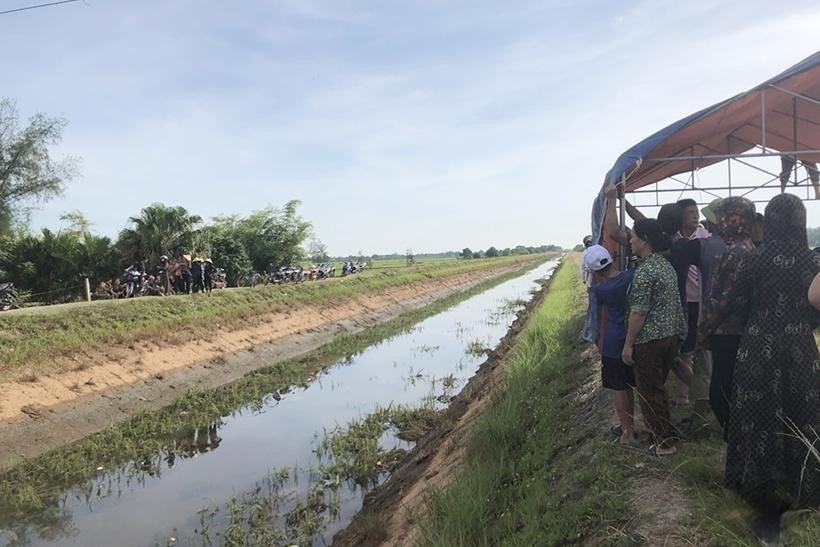 z4551429634187a0bcb6cb6ae4f052d55a1bb289e5e627