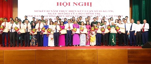 Hà Tĩnh vinh danh 42 tập thể, cá nhân điển hình học tập và làm theo tư tưởng, đạo đức của Bác