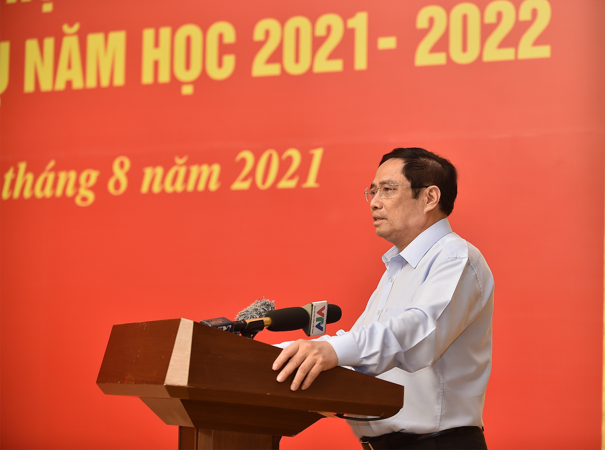 Xem xét không thu học phí khi xảy ra thiên tai, dịch bệnh
