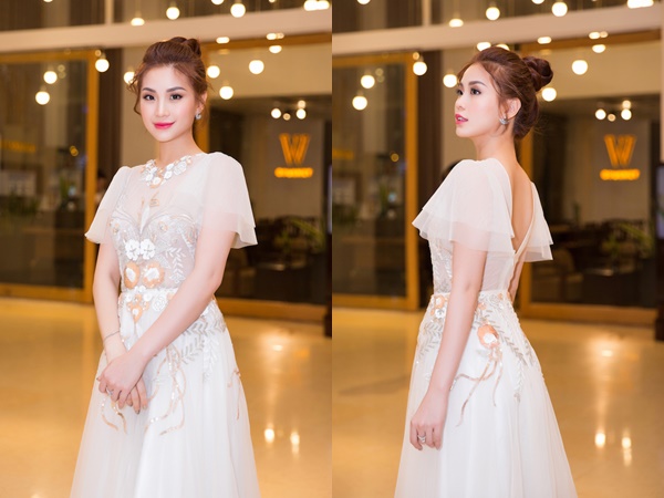 Á hậu Diễm Trang đẹp yêu kiều bên con gái cưng tại sự kiện - Hình 1