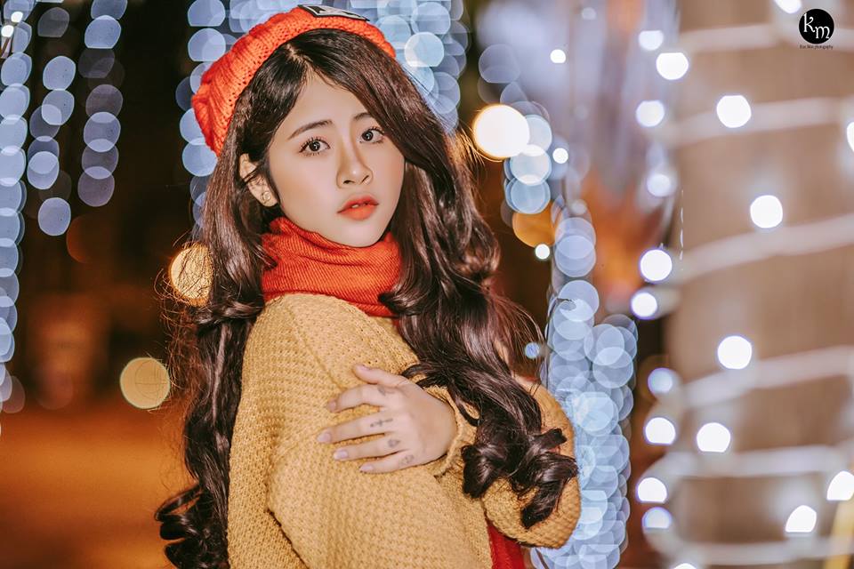 Thiếu nữ 18 tuổi gây thương nhớ vì cực xinh trong bộ ảnh chào Noel - Hình 1