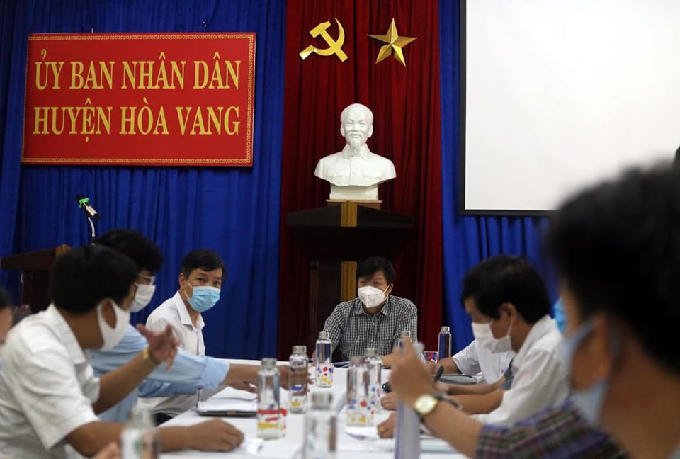 Tin nhanh - 'Mầm bệnh đã chui vào cộng đồng, nguy cơ sẽ lan sang cả làng, cả xã'