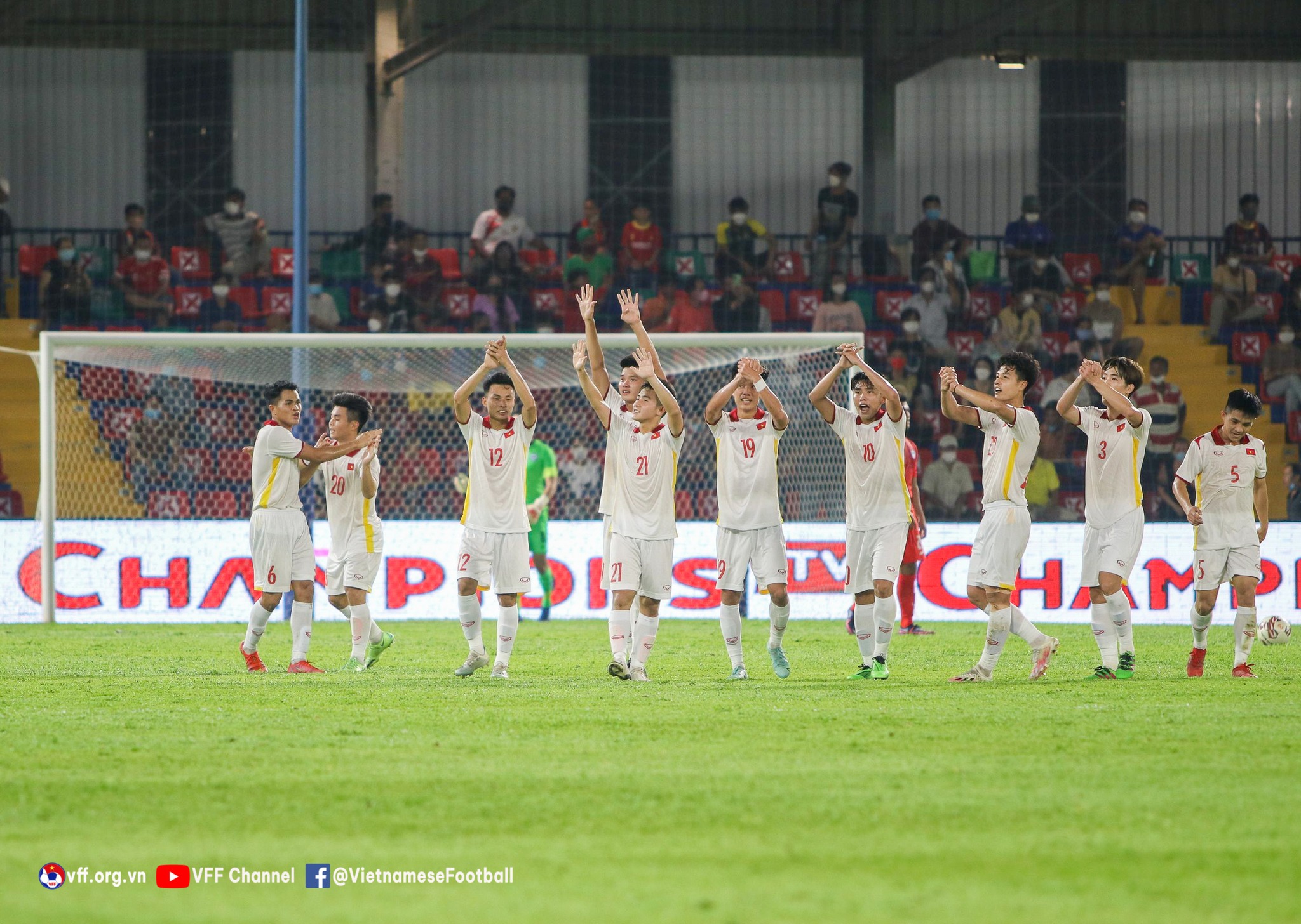 Bóng đá Việt Nam - Hủy diệt Singapore, U23 Việt Nam sáng cửa vào bán kết U23 Đông Nam Á