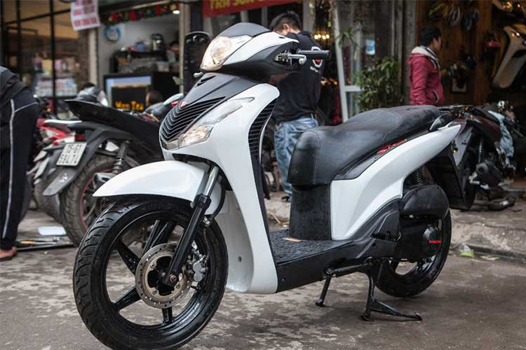 Thú chơi xe - Dân chơi Hà Nội độ xe ga Honda @ thành SH chỉ 35 triệu (Hình 2).