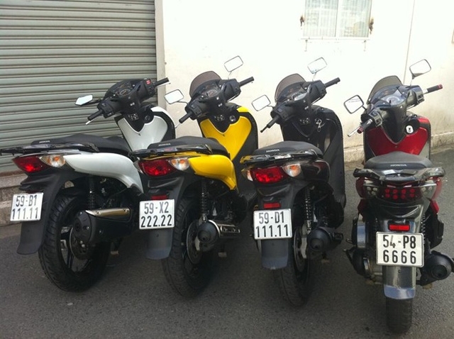 Thú chơi xe - Honda SH150i biển tứ quý, ngũ quý rao bán hàng trăm triệu đồng (Hình 3).