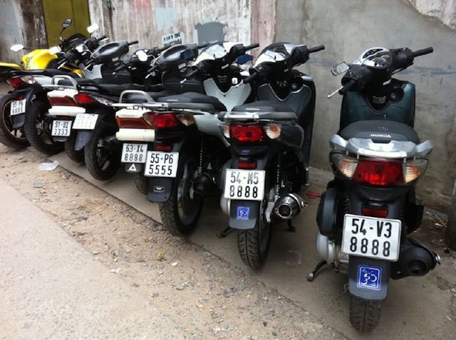 Thú chơi xe - Honda SH150i biển tứ quý, ngũ quý rao bán hàng trăm triệu đồng (Hình 10).