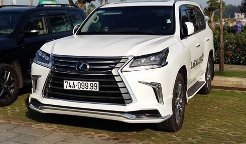 Thú chơi xe - Ngắm bộ sưu tập Lexus LX570 biển “siêu khủng” của đại gia Việt (Hình 8).