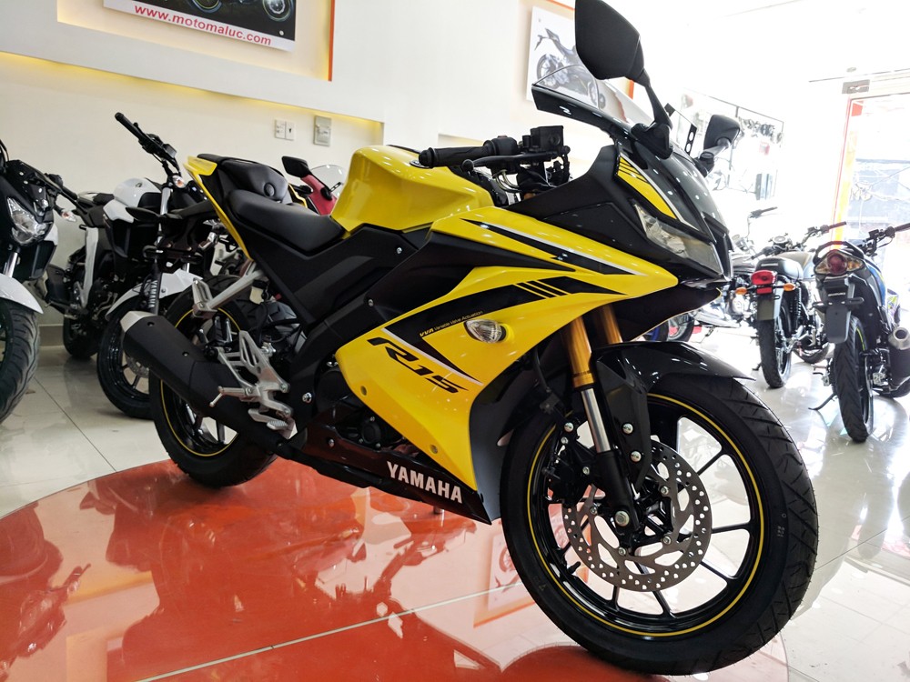 Thị trường xe - Cận mặt 'hổ giấy' Yamaha R15 2018 đầu tiên về Việt Nam (Hình 3).