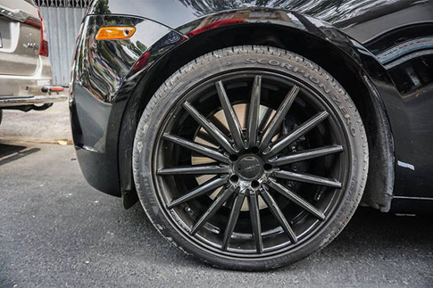 Thú chơi xe - 'Bóng ma' Rolls-Royce Ghost lên mâm khủng tại Sài Gòn (Hình 2).