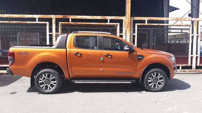 Thị trường xe - Ford Ranger Wildtrak bị cắt giảm trang bị xuất hiện tại đại lý 