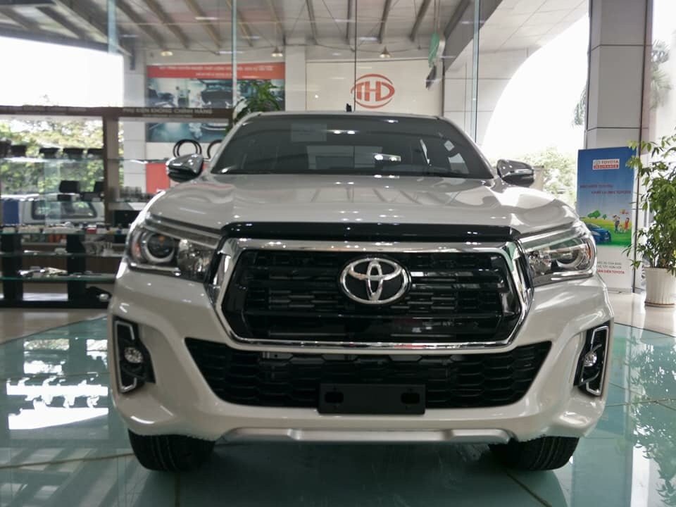 Thị trường xe - Cận cảnh Toyota Hilux 2018 tại Việt Nam vừa tăng giá thêm 22 triệu đồng (Hình 8).