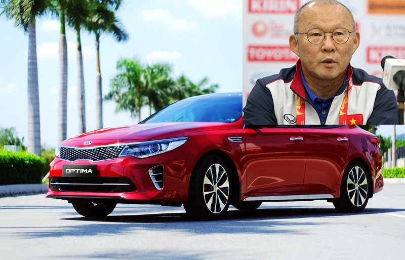 Kia Optima Thaco tặng HLV Park Hang-Seo của ĐT U23 Việt Nam có gì?