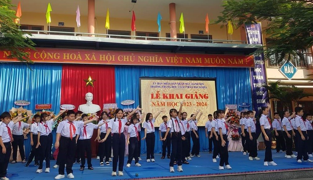 Giáo dục - Tp.Đà Nẵng: 290.000 học sinh hân hoan vào năm học mới (Hình 3).