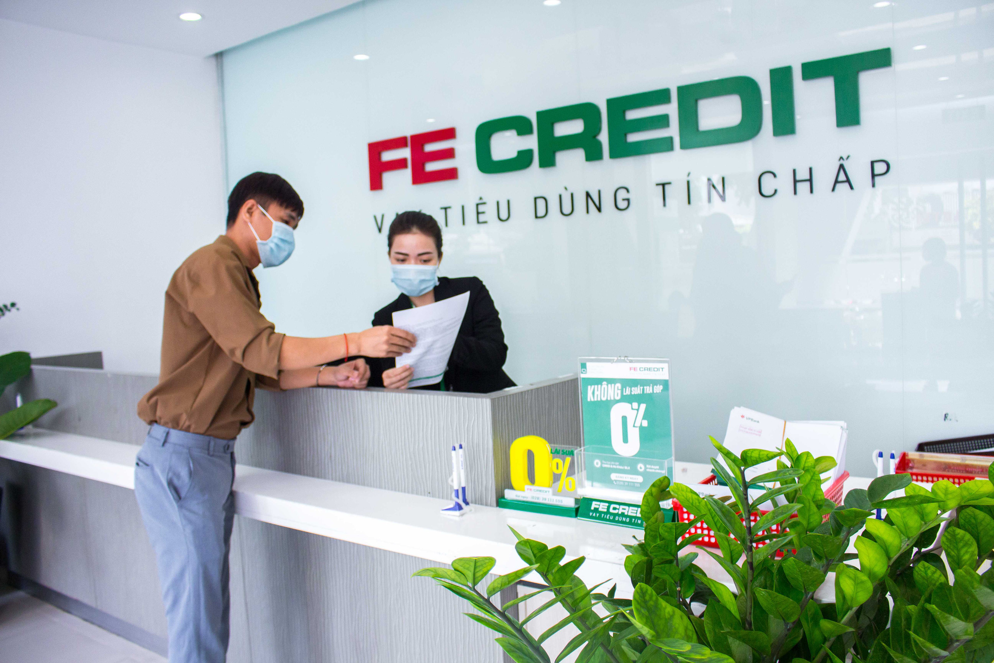 FE Credit lỗ 3.000 tỷ đồng, tỉ lệ nợ xấu tăng vọt hơn 20% năm 2022