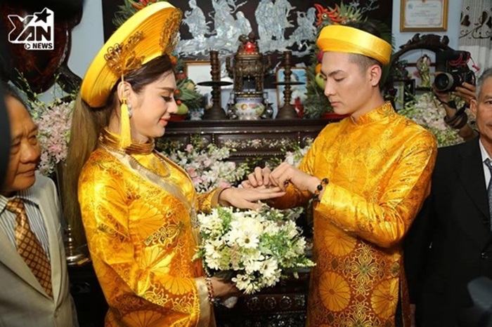 Lâm Khánh Chi cổ nặng trĩu vàng, ngọt như mía lùi với chồng trẻ - Hình 7