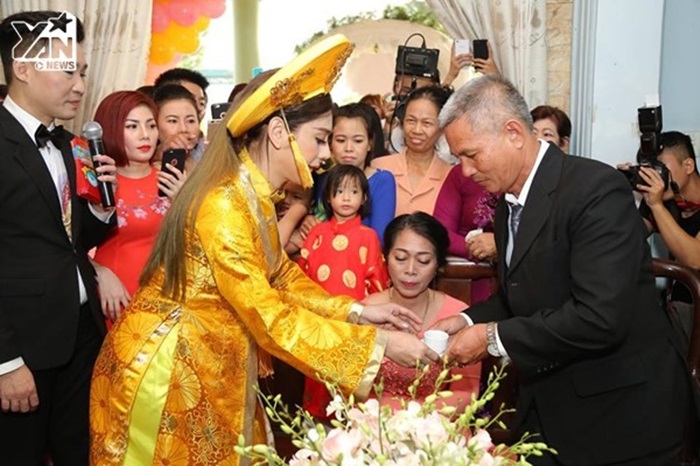 Lâm Khánh Chi cổ nặng trĩu vàng, ngọt như mía lùi với chồng trẻ - Hình 9
