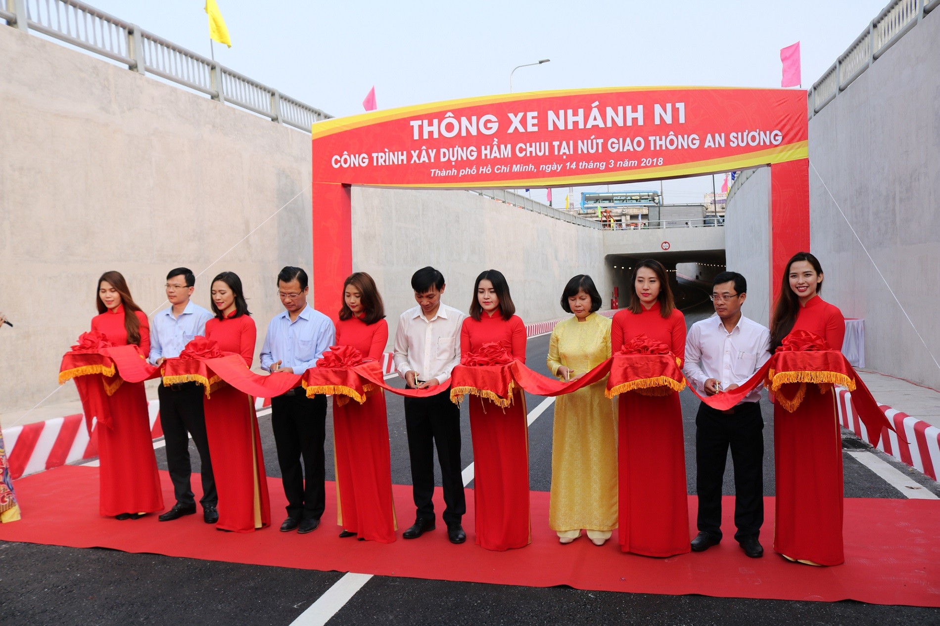 TP.HCM: Hầm chui nút giao thông An Sương chính thức đi vào hoạt động - Hình 4
