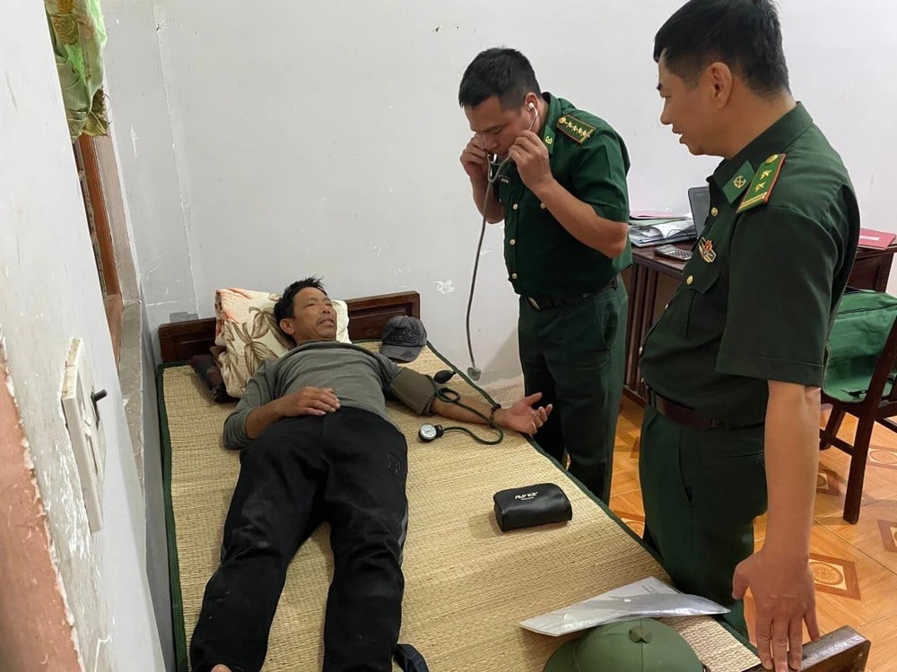 Dân sinh - Vụ 4 tàu bị chìm: Ngư dân thứ 14 vào bờ an toàn, 10 người vẫn mất tích