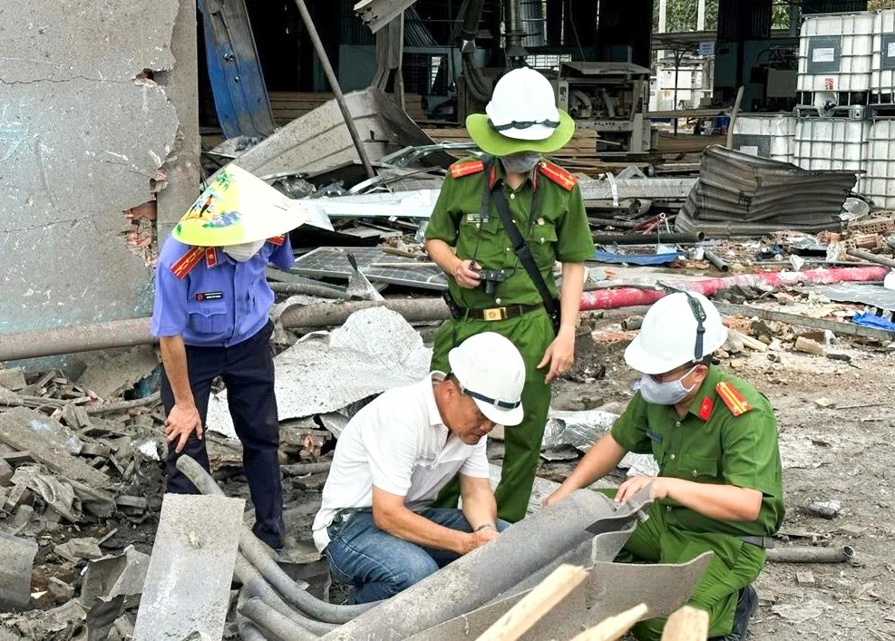 An ninh - Hình sự - Vụ nổ lò hơi tại Đồng Nai: Nồi hơi đã hết hạn kiểm định an toàn (Hình 2).