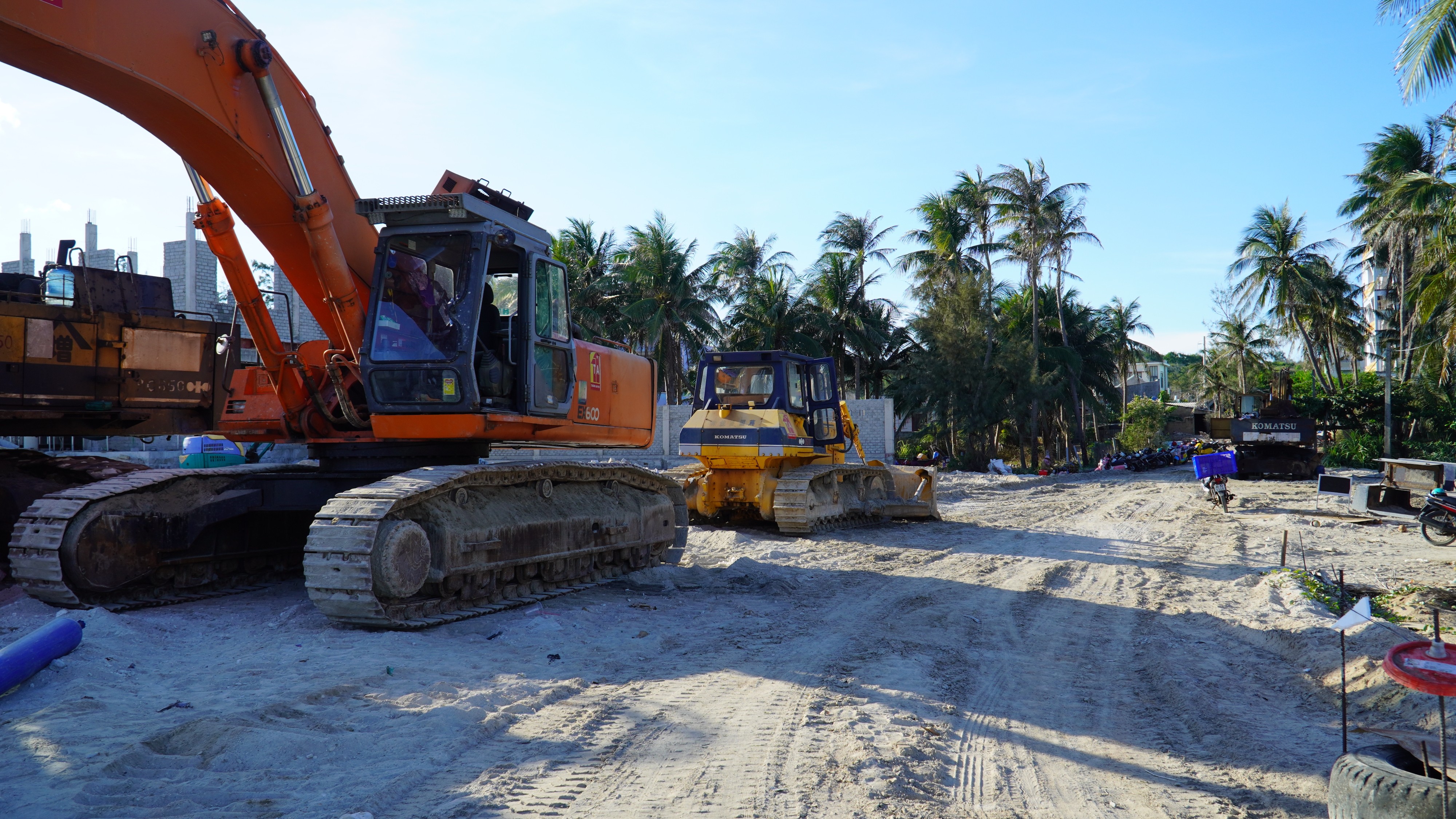 Dân sinh - Khu neo đậu tránh trú bão ở huyện đảo Phú Quý giúp ngư dân vươn khơi (Hình 8).