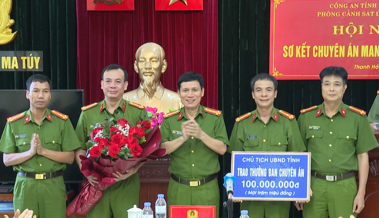 An ninh - Hình sự - Thanh Hóa: Lập thành tích xuất sắc, ban chuyên án 224L được thưởng lớn