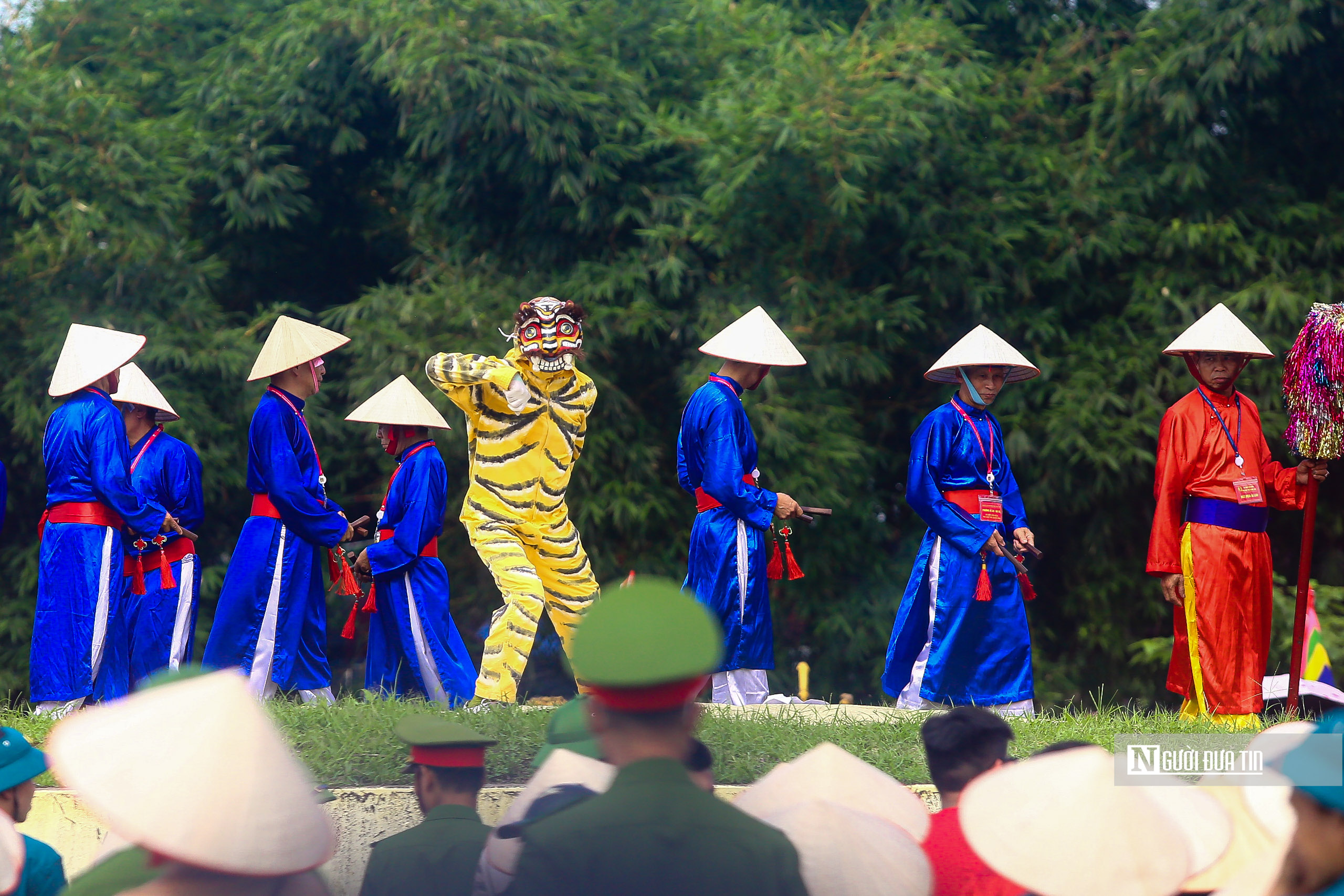 Văn hoá - Hà Nội: Hàng nghìn người xem tái hiện trận đánh của Thánh Gióng (Hình 13).