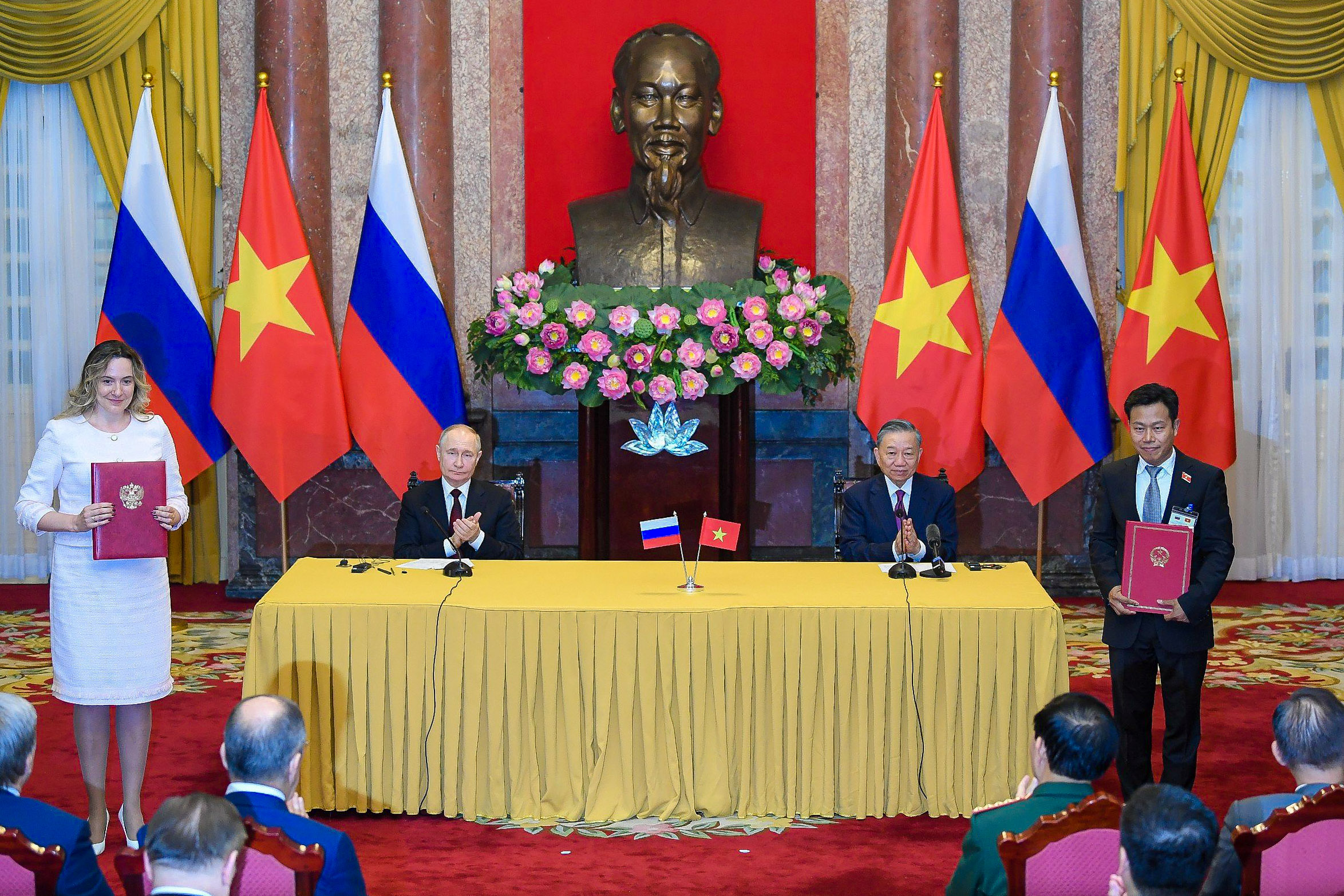 Tiêu điểm - Chủ tịch nước Tô Lâm hội đàm với Tổng thống Putin (Hình 14).